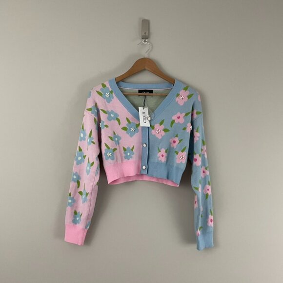 Cider Sweaters - Cider Floral Knit Two Tone Faux Pearl Button Crop Sweater Size Medium